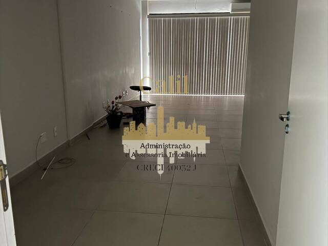 #610 - Sala para Locação em Santos - SP