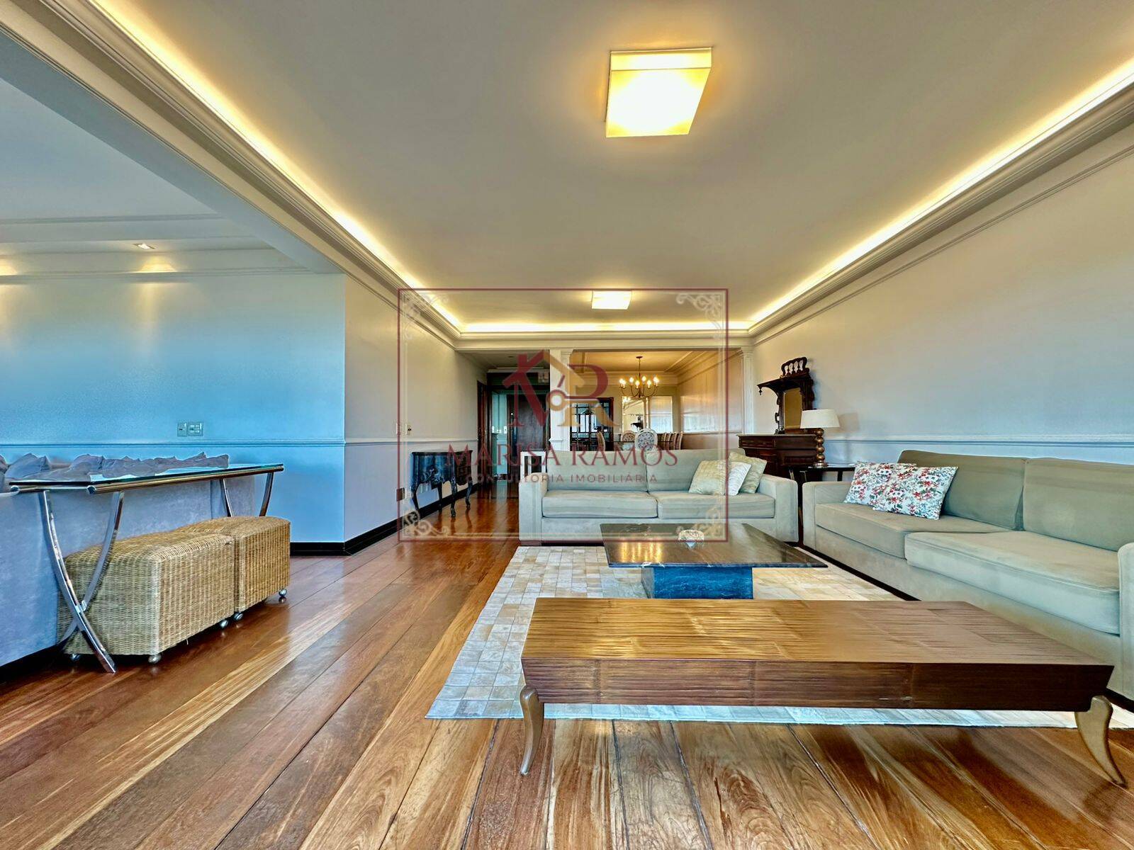 Apartamento, 3 quartos, 252 m² - Foto 11