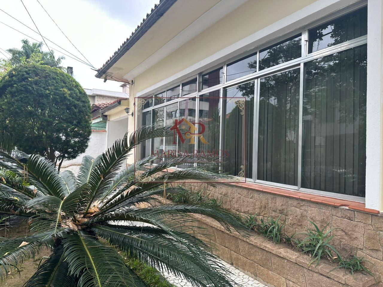 Casa, 4 quartos, 213 m² - Foto 1